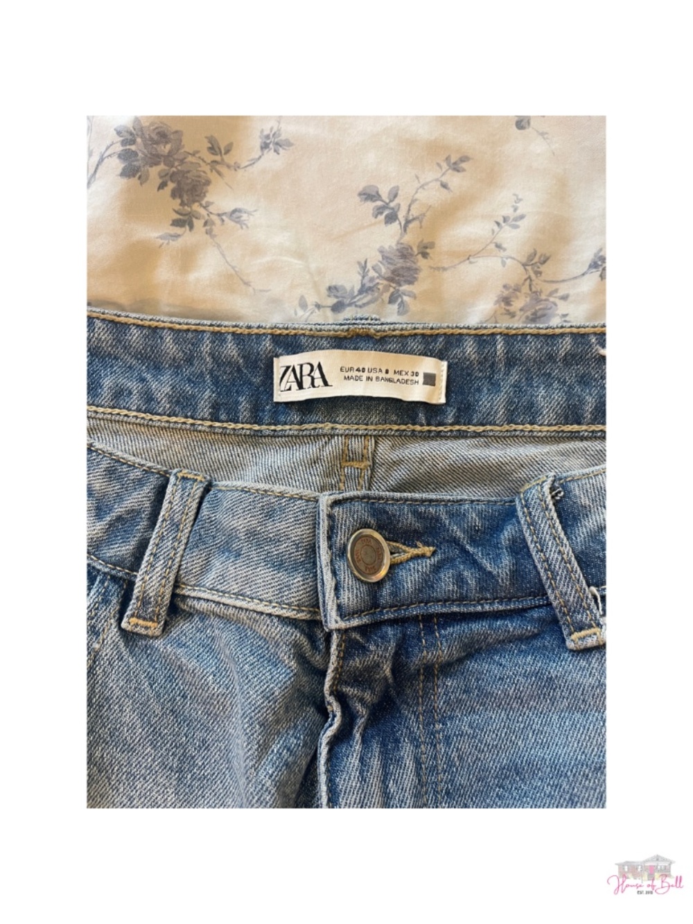ZARA Medium Wash Distressed Straight Leg Jeans Size 8 / EUR 40 Ripped Knee - Picture 3 of 4